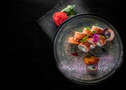 Картинка Филадельфия татаки с арахисом (опаленным лососем) (245гр)