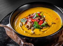 Картинка Пряный тыквенный суп-крем с утиным конфи